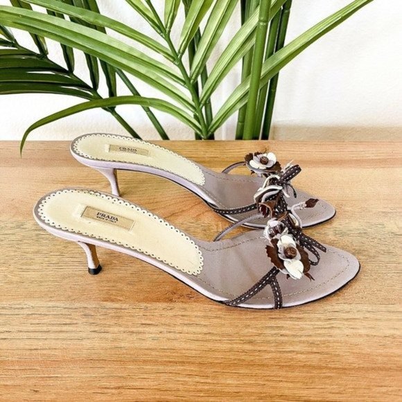❤️SOLD❤️Prada Women's Sz 37.5 US 7.5 Lavender Purple Leather Floral Strap Mules - Picture 5 of 11